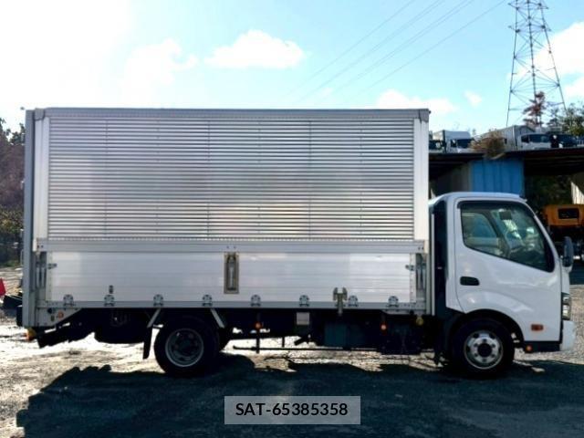 Hino DUTRO 2014-09 2008439-9
