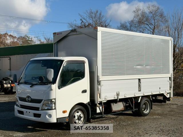 Hino DUTRO 2014-09 2008439-3
