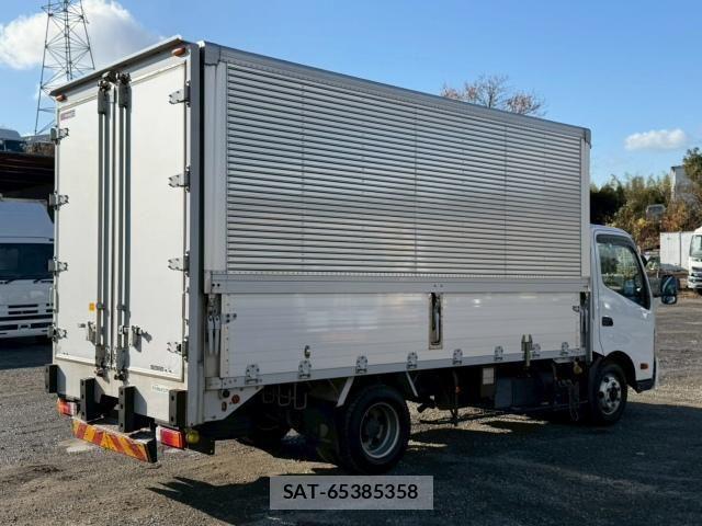 Hino DUTRO 2014-09 2008439-5