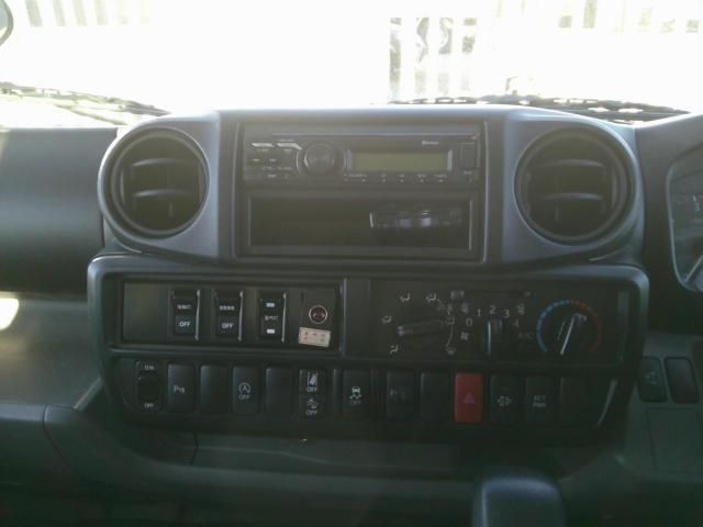 Hino DUTRO 2022-06 2018155-15