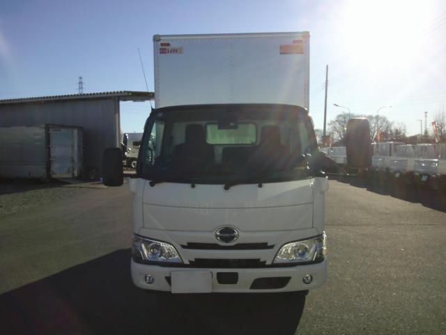 Hino DUTRO 2022-06 2018155-1