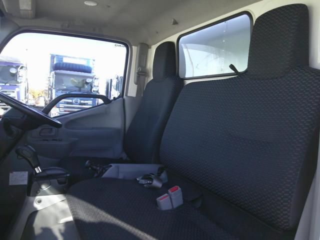 Hino DUTRO 2022-06 2018155-19