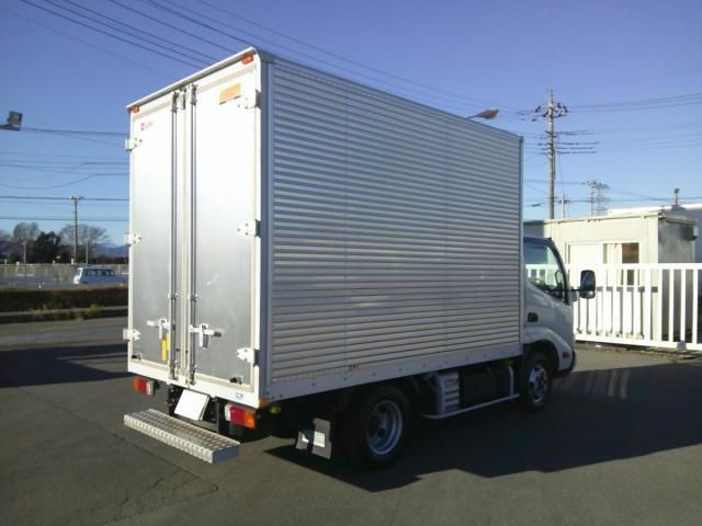 Hino DUTRO 2022-06 2018155-4