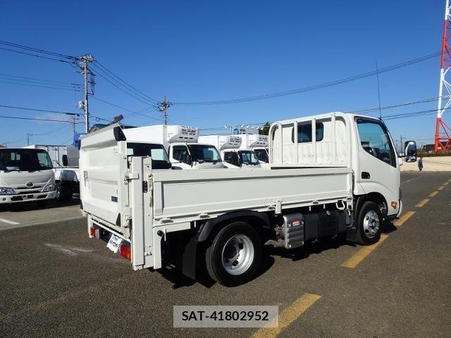 Hino DUTRO 2024-02 2078639-2