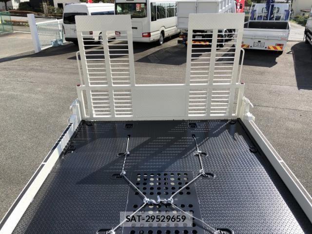 Hino DUTRO 2025-04 2078612-18