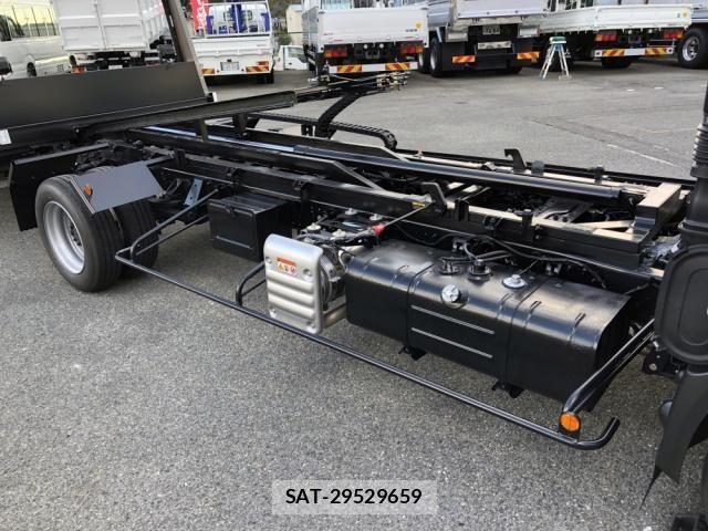 Hino DUTRO 2025-04 2078612-24