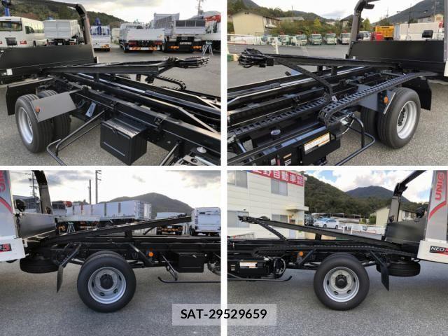 Hino DUTRO 2025-04 2078612-29