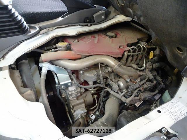 Hino DUTRO 2023-12 2078675-21