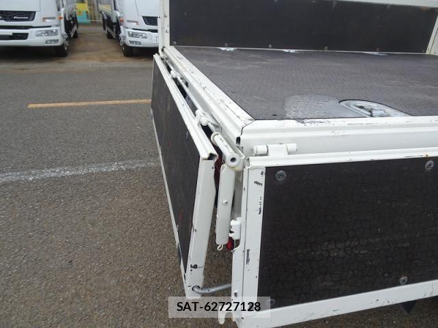 Hino DUTRO 2023-12 2078675-6
