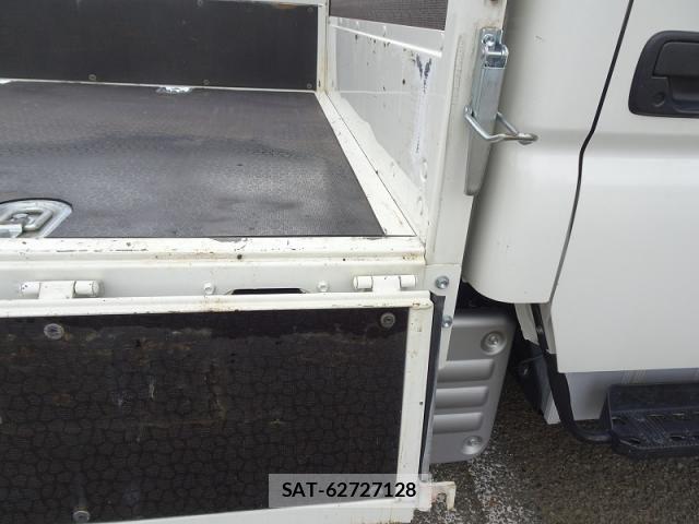 Hino DUTRO 2023-12 2078675-7