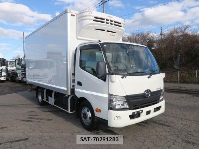 Hino DUTRO 2018-04 2208296-0