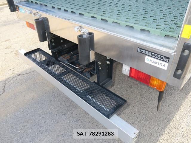 Hino DUTRO 2018-04 2208296-6