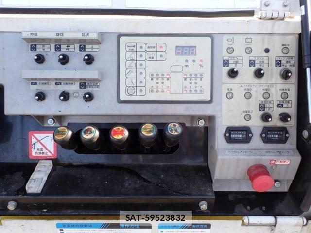 Hino DUTRO 2013-05 2208300-26