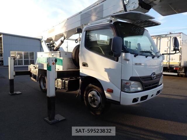 Hino DUTRO 2013-05 2208300-8