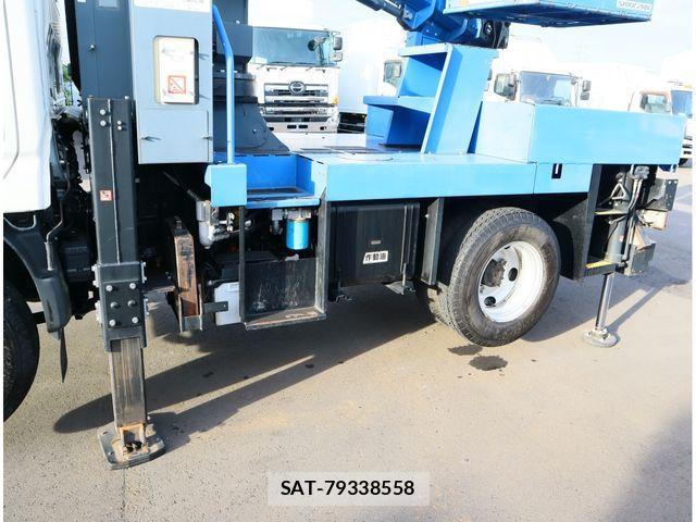 Hino DUTRO 2020-01 2208293-15