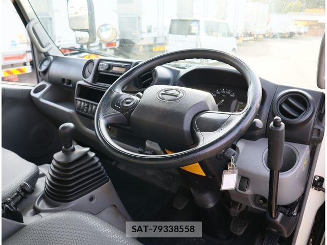 Hino DUTRO 2020-01 2208293-21