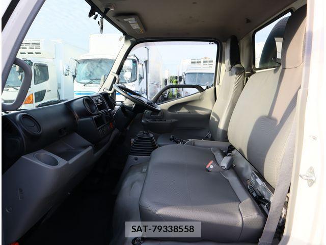 Hino DUTRO 2020-01 2208293-26