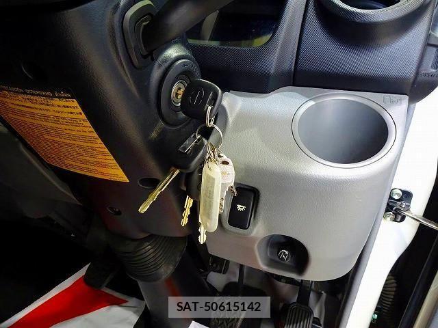 Hino DUTRO 2020-08 2316260-18