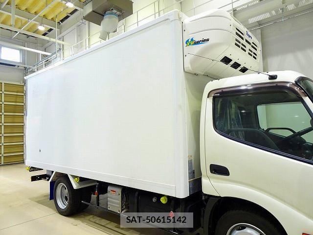 Hino DUTRO 2020-08 2316260-27