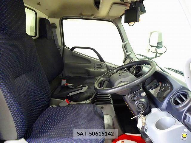 Hino DUTRO 2020-08 2316260-5