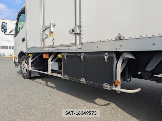 Hino DUTRO 2020-07 2316271-11