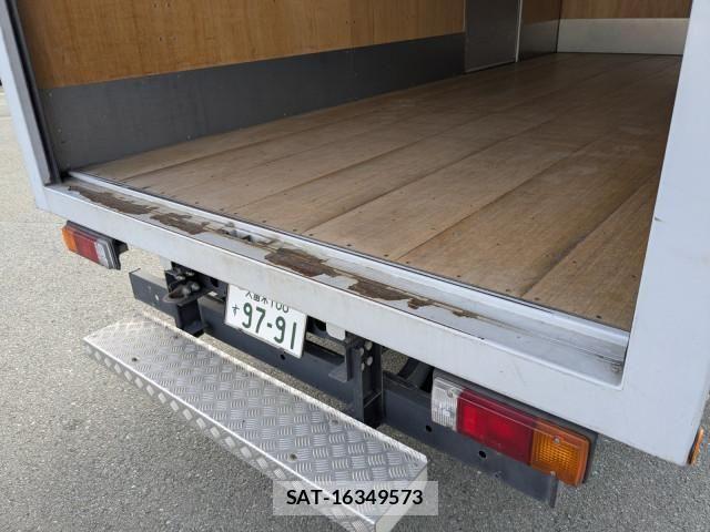 Hino DUTRO 2020-07 2316271-17