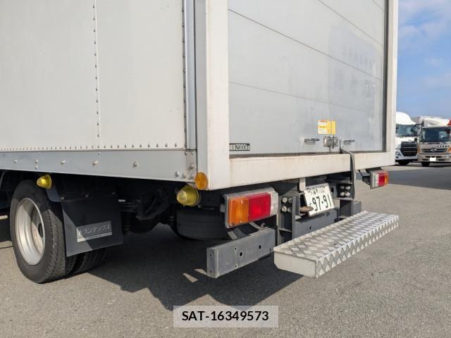 Hino DUTRO 2020-07 2316271-5