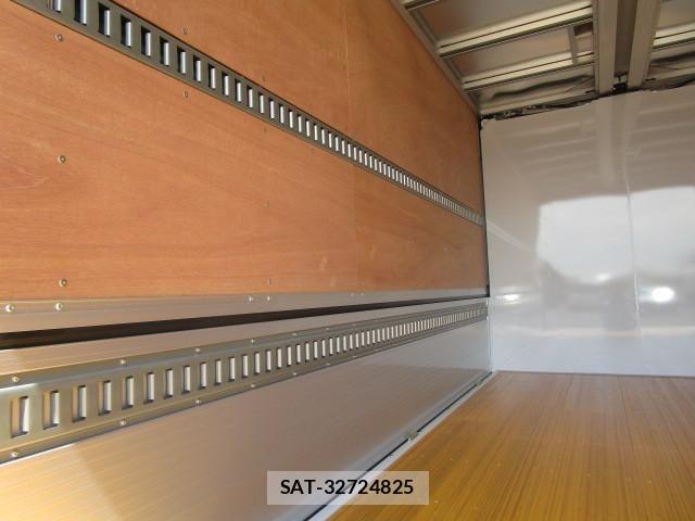 Hino DUTRO 2025-01 2316232-17