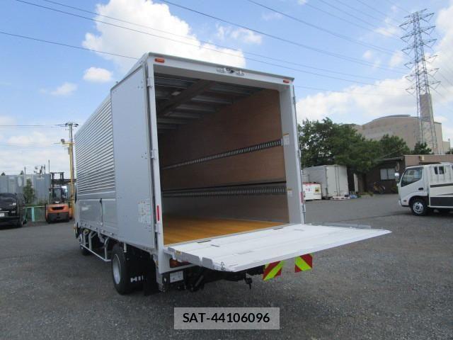 Hino DUTRO 2024-09 2316230-12