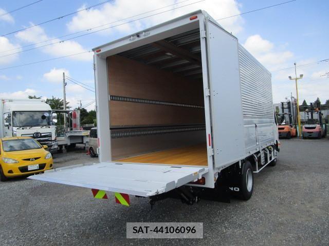 Hino DUTRO 2024-09 2316230-13