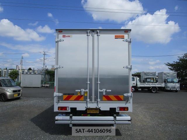 Hino DUTRO 2024-09 2316230-14