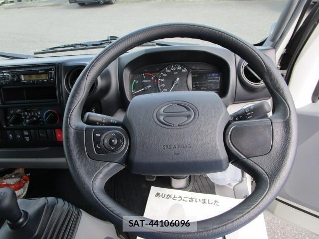 Hino DUTRO 2024-09 2316230-18