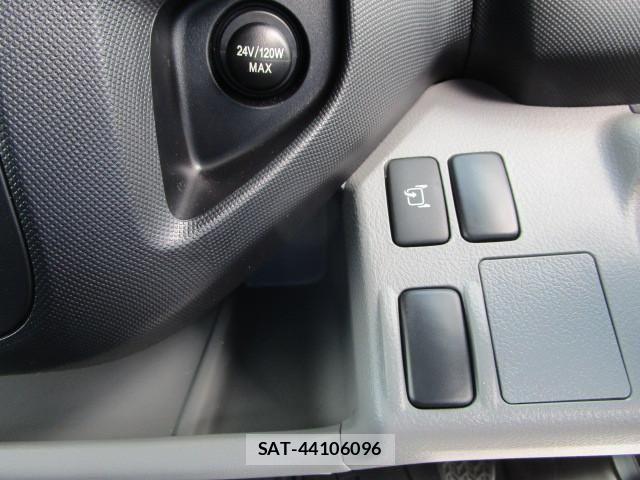Hino DUTRO 2024-09 2316230-19