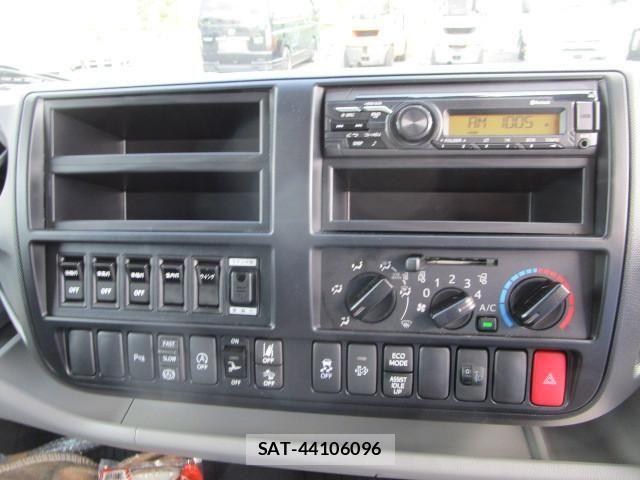 Hino DUTRO 2024-09 2316230-21
