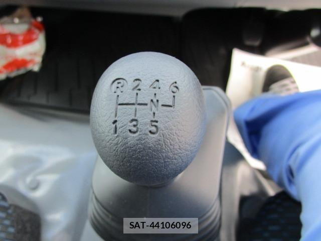 Hino DUTRO 2024-09 2316230-23