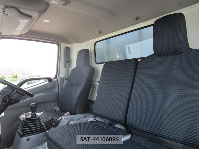 Hino DUTRO 2024-09 2316230-25