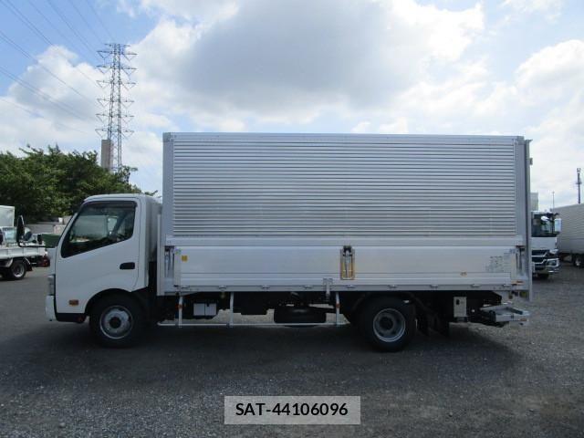 Hino DUTRO 2024-09 2316230-4