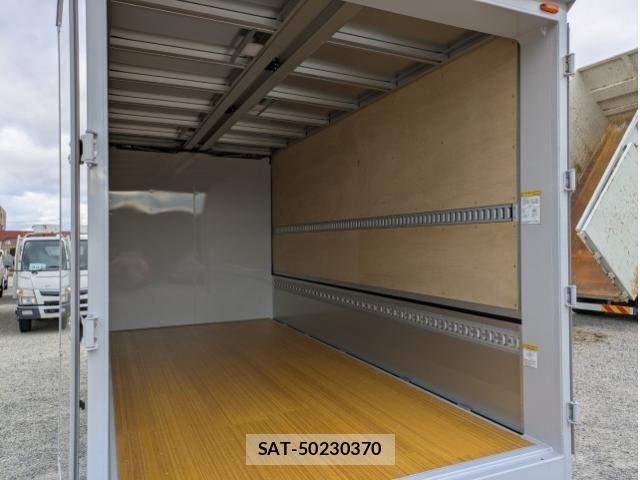 Hino DUTRO 2025-02 2316239-16