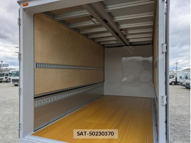 Hino DUTRO 2025-02 2316239-17