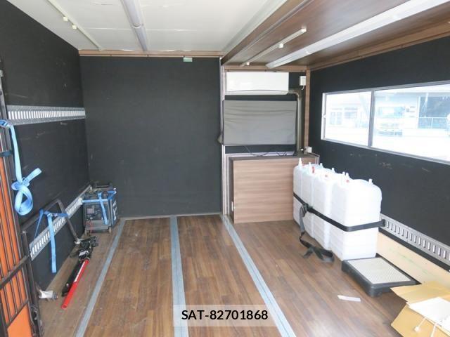 Hino DUTRO 2017-06 2316257-10