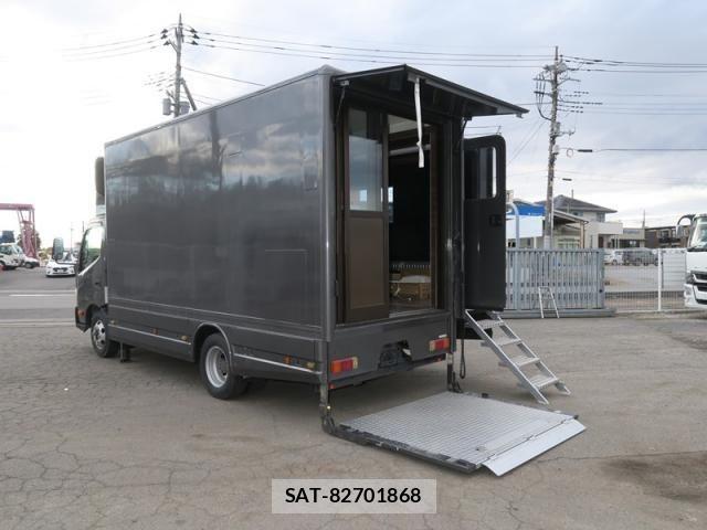 Hino DUTRO 2017-06 2316257-1