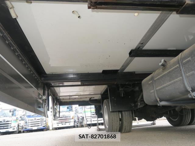 Hino DUTRO 2017-06 2316257-27