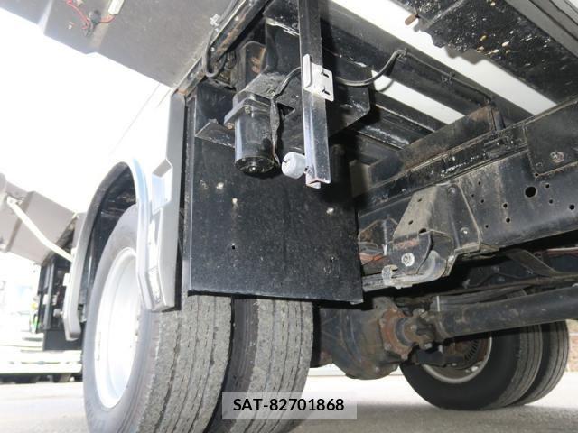 Hino DUTRO 2017-06 2316257-29