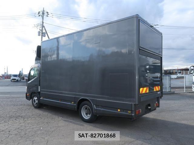 Hino DUTRO 2017-06 2316257-4