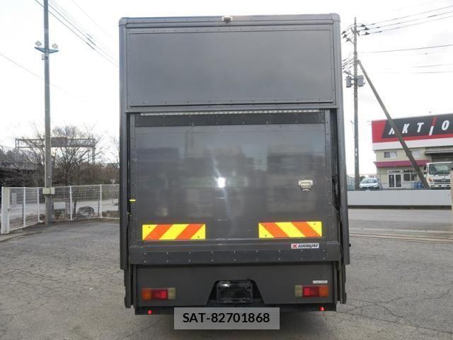 Hino DUTRO 2017-06 2316257-6