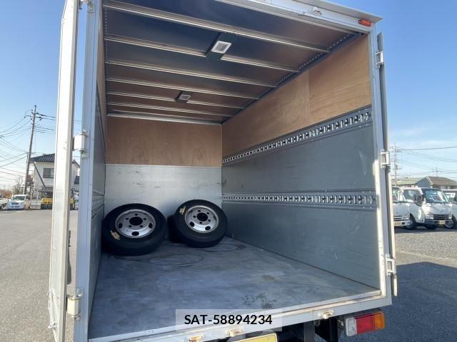 Hino DUTRO 2020-07 2316266-12