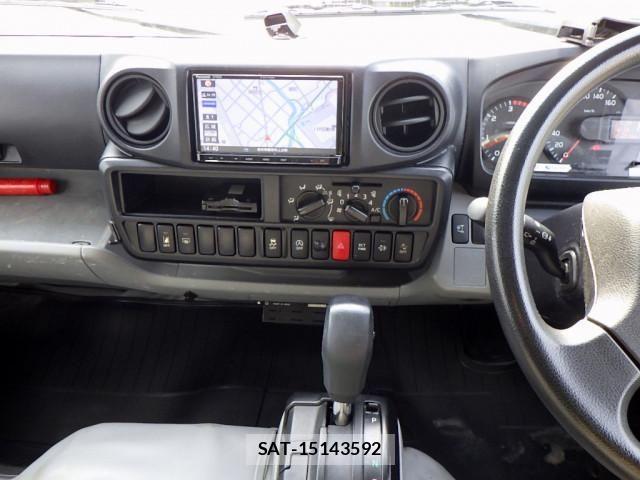 Hino DUTRO 2018-08 2316284-13