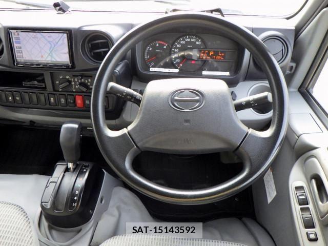 Hino DUTRO 2018-08 2316284-14