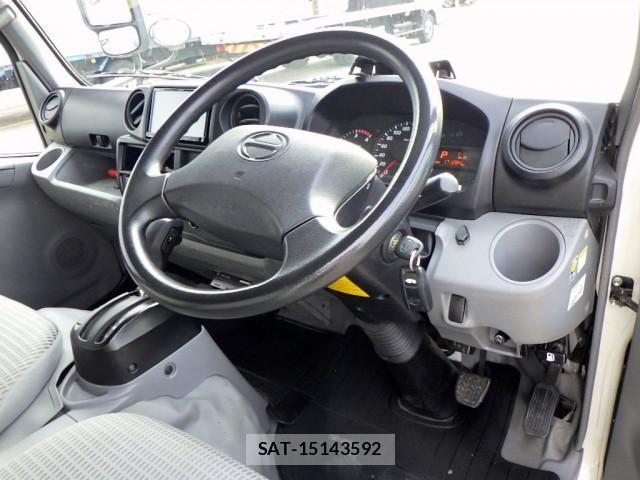 Hino DUTRO 2018-08 2316284-24