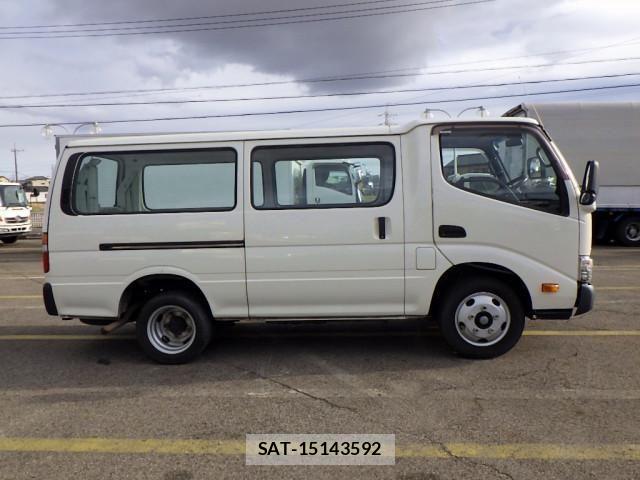 Hino DUTRO 2018-08 2316284-4